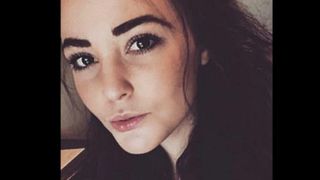 A murit sufocată, în timpul unei sesiuni extreme de videochat. Cine o urmărea pe cameră