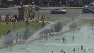 VIDEO | Român ucis de caniculă în Italia. Arșița topește Europa