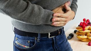 Cum putem preveni cancerul gastric. Atenție! Mulți români fac asta și este periculos