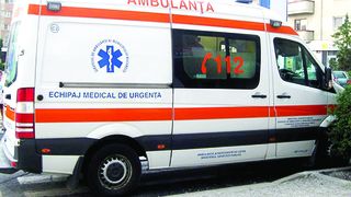 Copii aflaţi în tabără la o pensiune din Argeş, transportaţi la spital cu simptome de toxiinfecţie alimentară