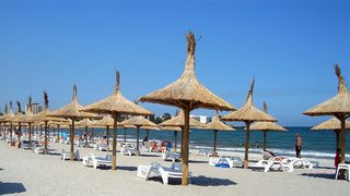 VIDEO| Au ajuns la mare după 30 de ore cu trenul