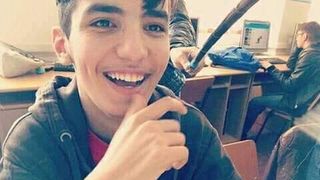 El este t&acirc;nărul care s-a sp&acirc;nzurat chiar &icirc;nainte de a susține prima probă scrisă la BAC. Ce mesaj a lăsat băiatul