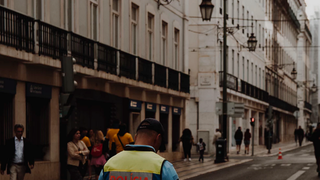 Doi români găsiți morți într-o pivniță din Spania