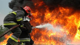 Explozie şi incendiu într-o instalaţie de procesat malţul la Strasbourg, fără răniţi