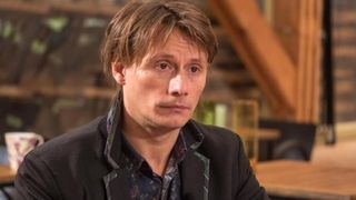 Marius Manole, replică acidă pentru Alexandru Bindea: ”De ce de 10 ani joacă în doar 2 spectacole la Teatrul Național încasând un salariu lunar?”