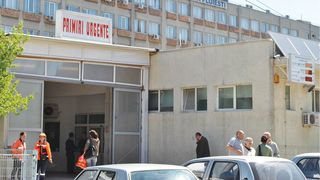 Sinucidere la Spitalul Județean de Urgență Ploiești. O pacientă s-a aruncat de la etajul cinci