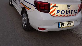 Poliţiştii au tras focuri de armă pentru oprirea unui şofer! La verificări s-a stabilit că bărbatul nu are permis şi era băut
