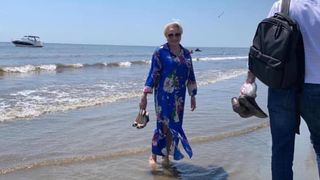 Viorica Dăncilă şi Eugen Teodorovici, partidă de ping-pong, la Sulina: "Te remaniez"