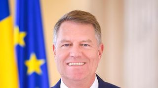 Cresc pensiile! Klaus Iohannis a promulgat legea votată de Parlament