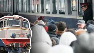 VIDEO | Călătoriile cu trenul au devenit un coșmar. Oamenii stau îngrămădiți, în picioare, pe o căldură sufocantă