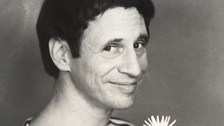 Actorul şi scriitorul Richmond Shepard, cel mai v&acirc;rstnic mim din lume, a murit la 90 de ani