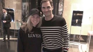 Roger Federer: Simona Halep trebuie să intre pe teren cu mentalitate de &icirc;nvingător la meciul cu Serena Williams