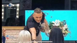 Scandal la Puterea Dragostei între noii concurenți și cei vechi: "Când am intrat noi în casă ne-au luat de sus"