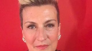 Mezzo-soprana britanică Sarah Connolly, diagnosticată cu cancer la s&acirc;n