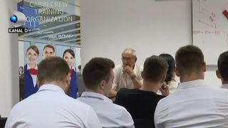 VIDEO | Piloți tot mai tineri