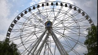 Tragedie la un festival. Un bărbat a murit după ce a căzut dintr-o roată