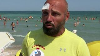 VIDEO | Prima declarație a salvamarului bătut pe un turist străin! Ce s-a întâmplat, de fapt, între cei doi