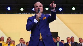 Rareş Bogdan: Viorica Dăncilă ar trebui ca, înainte de a candida la alegerile prezidenţiale, să urmeze încă o dată şcoala liceală