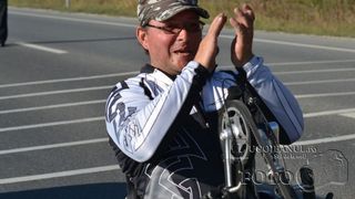A murit Vasile Stoica, maratonistul rom&acirc;n care a străbătut lumea &icirc;n scaun cu rotile