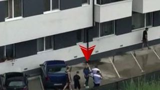 VIDEO | Imagini șocante l&acirc;ngă București: O femeie a atacat cu cuțitul un copil de 10 ani