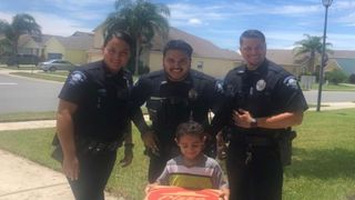 Un băiețel de 5 ani din Florida a sunat la numărul de urgență 911 pentru că voia să măn&acirc;nce o pizza