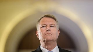 Consiliul Naţional al PNL se &icirc;ntruneşte astăzi, iar la şedinţă participă şi preşedintele Klaus Iohannis