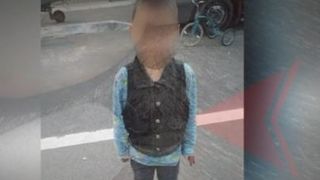 VIDEO | Copil chinuit de străbunică. Imagini revoltătoare