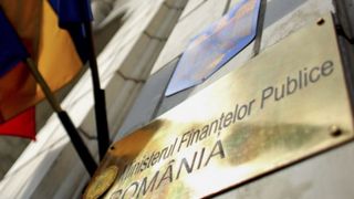 Cresc salariile angajaților din Finanțe.  Vor primi un spor de 15% pentru condiții vătămătoare