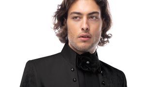 Costume de ceremonie - Întotdeauna perfect îmbrăcat, gata pentru orice ocazie!