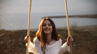 İrem Helvacıoğlu, Nefes, din serialul &ldquo;Lacrimi la Marea Neagra&rdquo;, din spital &hellip; la actorie