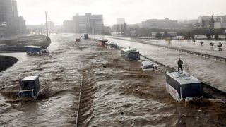 Un mort &icirc;n ploi diluviene la Istanbul