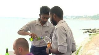 VIDEO | Ospătari din Sri Lanka, pe litoralul rom&acirc;nesc