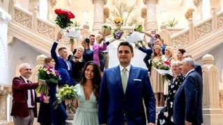 Nuntă mare la Turnu Măgurele, cu Valentin Dragnea &icirc;n rol de naș: &ldquo;Au fost invitați p&acirc;nă și paznicii din oraș&rdquo;