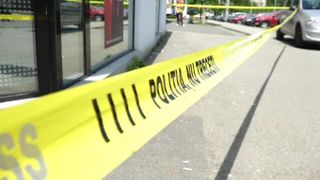 Jaf &icirc;n miezul zilei la o casă de amanet din Capitală