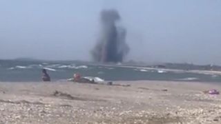 Momente de panică pentru turiștii de pe litoralul românesc. La doar câțiva kilometri de plajă a avut loc o serie de explozii