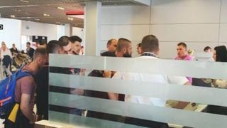 VIDEO | 8 ore de chin pe aeroport pentru zeci de rom&acirc;ni