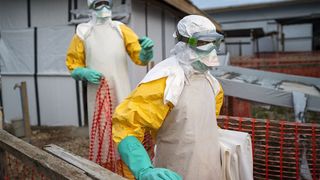Numărul deceselor provocate de ebola anul acesta &icirc;n Congo a depăşit 2.000