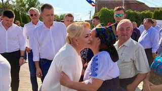 Viorica Dăncilă, elogiată de Fifor: O m&acirc;nă de fier &icirc;n mănuși de catifea
