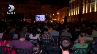 VIDEO | Iubitorii filmelor despre Revoluție au luat cu asalt Timișoara