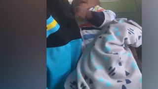 Bebeluș &icirc;n v&acirc;rstă de 4 luni prins &icirc;n uraganul din Bahamas, alături de mama lui