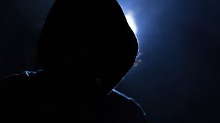 Bărbat arestat preventiv, după ce a recrutat o femeie şi a obligat-o să se prostitueze, obţinând din exploatarea sexuală 16.000 de euro 