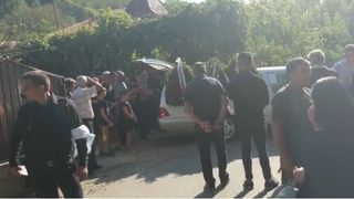 Lacrimi și multă suferință la &icirc;nmorm&acirc;ntarea lui Silviu, t&acirc;nărul care a salvat doi copii de la &icirc;nec cu prețul vieții