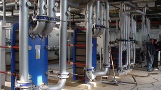 „Oprirea apei calde în Capitală este o măsură extremă, pe care am încercat să o evităm în permanenţă.” Care este valoarea datoriilor către RADET