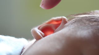 Ce trebuie sa stii despre infectia urechii la copii?