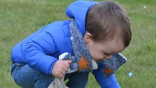 Tragedie în Focșani. Un copil de doi ani a murit după ce a căzut de la etajul 8 al unui bloc