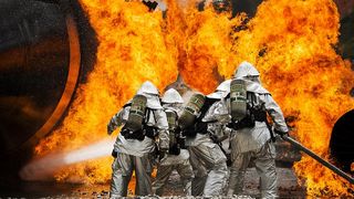 VIDEO | Incendiu la un hotel din Mamaia - 30 de persoane au fost evacuate