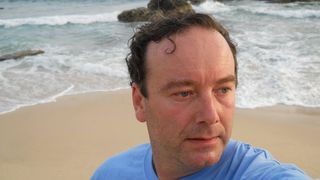 Răsturnare de situație pentru rom&acirc;nul care susține că Hollywood-ul i-a furat scenariul! Romanul lui Luzian Ciuchiță face senzație &icirc;n Japonia