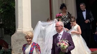 Nunta fastuoasă pentru candidata la prezidențiale care a &rdquo;băgat&rdquo; Rusia &icirc;n NATO! Ramona Ioana Bruynseels s-a căsătorit cu un bancher britanic acum c&acirc;teva luni