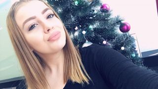 T&acirc;nără călcată de autobuz, lăsată &icirc;n drum &icirc;n agonie de polițiști crez&acirc;nd că este moartă