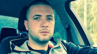 Fiul unui om de afaceri din Gorj &icirc;n stare critică la spital după ce a sărit &icirc;n cap &icirc;ntr-o piscină goală